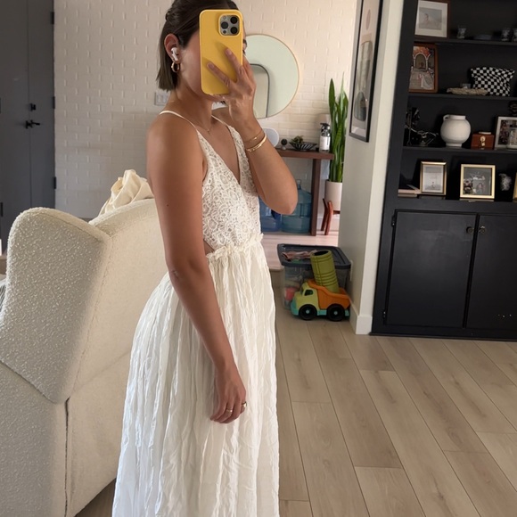 Forever 21 White Lace Maxi Dress - Picture 5 of 6